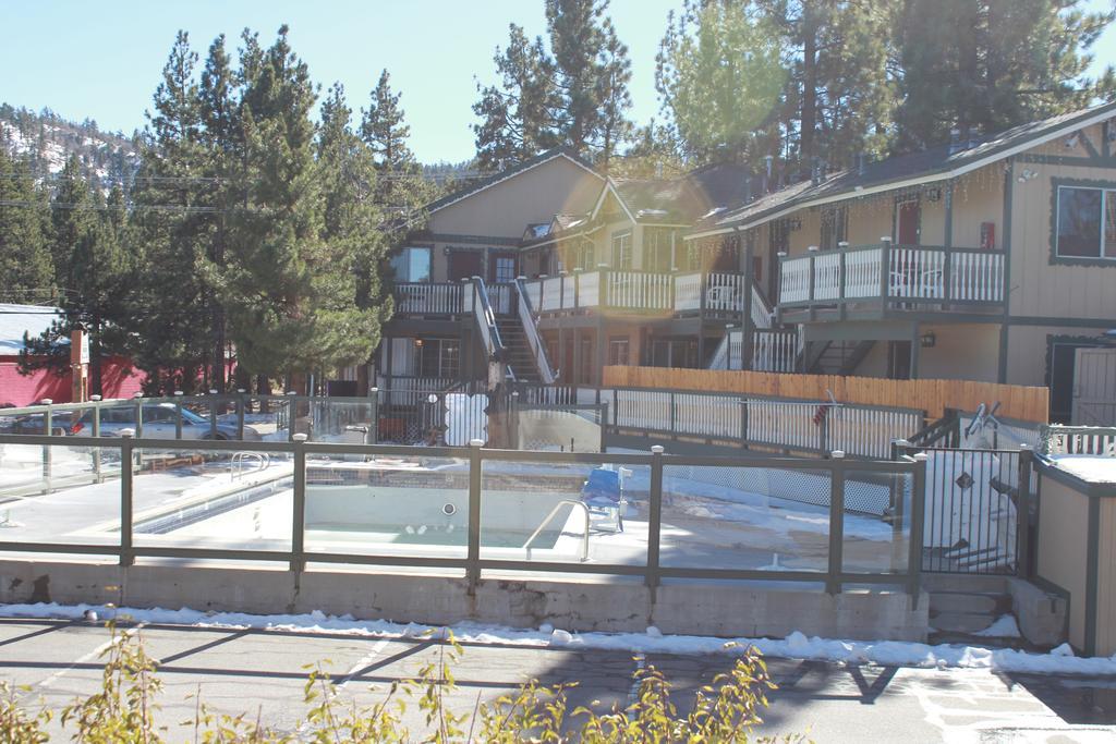 Fireside Lodge 大熊湖 外观 照片